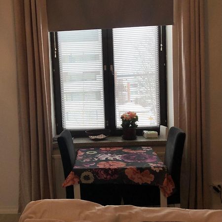 Studio In The City Center Free Private Parking เกมี ภายนอก รูปภาพ