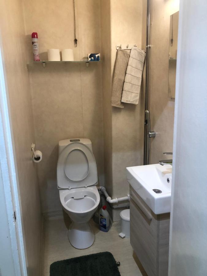 Studio In The City Center Free Private Parking เกมี ภายนอก รูปภาพ